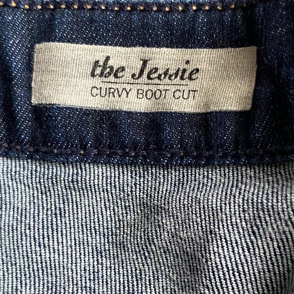 Like New AG Adriano Goldschmied Jessie Curvy Bootcut - Picture 8 of 8